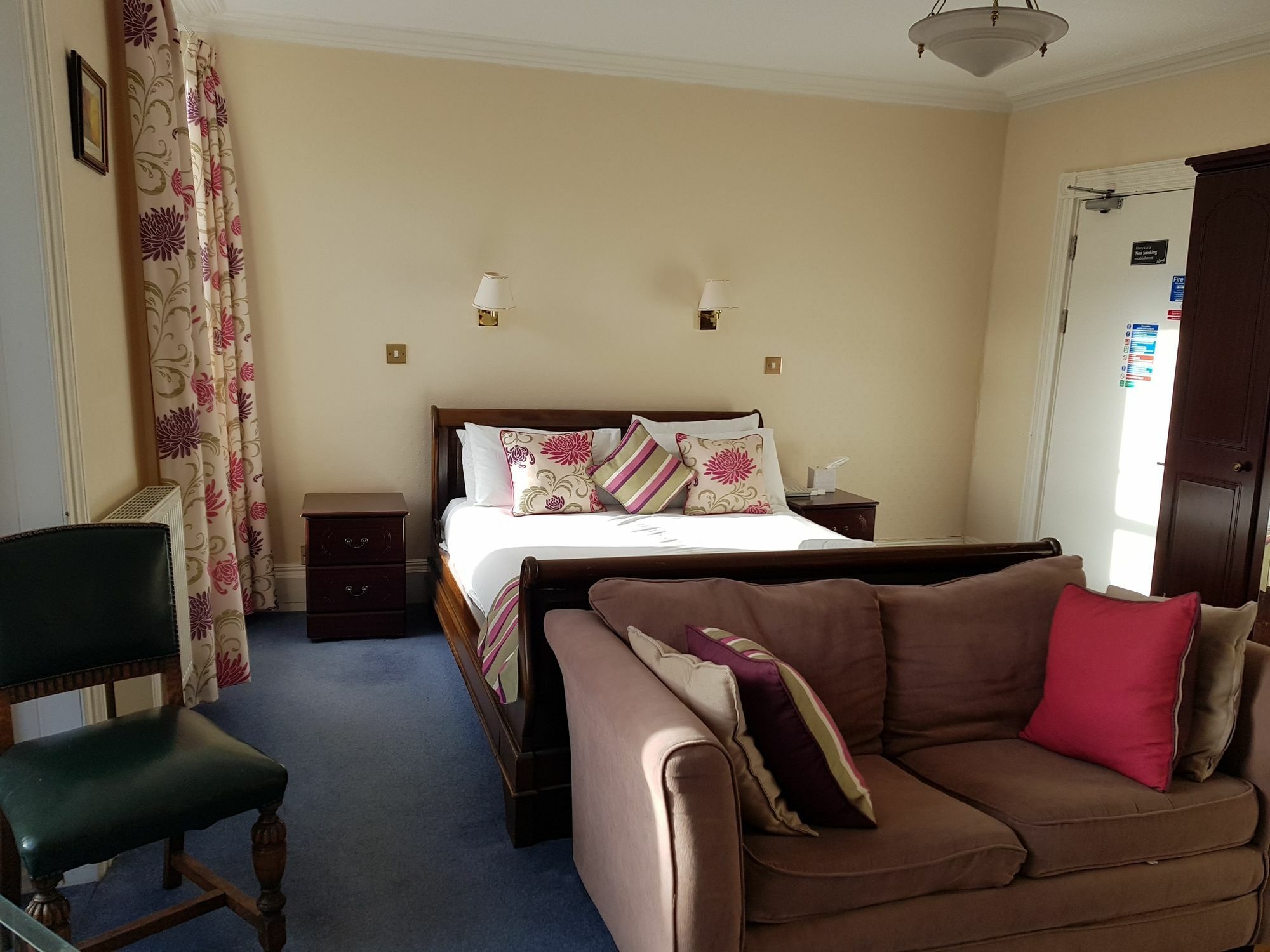 Harry'S Hotel & Restaurant Aberystwyth Exterior foto